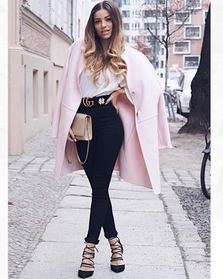 Beige Leather Clutch Outfits: Such items as a pink coat and a beige leather clutch are the perfect way to inject effortless cool into your daily rotation. Add a pair of black suede pumps to this look to completely jazz up the outfit.