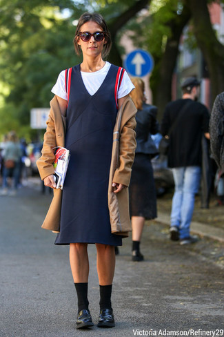 Navy Midi Dress Outfits: A navy midi dress and a camel coat? Make no mistake, this ensemble will make heads turn. A pair of black leather loafers can integrate well within a great deal of combos.
