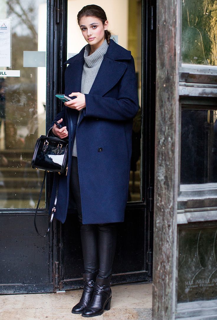 Women's Navy Coat, Grey Knit Oversized Sweater, Black Leather Leggings,  Black Leather Ankle Boots | Lookastic