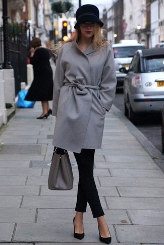 Charcoal Leather Tote Bag Outfits: Make a grey coat and a charcoal leather tote bag your outfit choice for a relaxed and fashionable ensemble. Finishing off with a pair of black suede pumps is the most effective way to add a little depth to your getup.