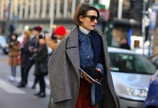 A grey coat and tobacco velvet skinny pants are a combo that every chic girl should have in her arsenal.