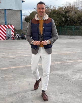 White Corduroy Chinos Outfits: 
