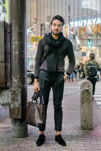 Dark Brown Print Leather Tote Bag Outfits For Men: A black check crew-neck sweater and a dark brown print leather tote bag are among the key elements in any modern man's functional casual collection. For something more on the smart side to round off your outfit, introduce a pair of black suede oxford shoes to your getup.