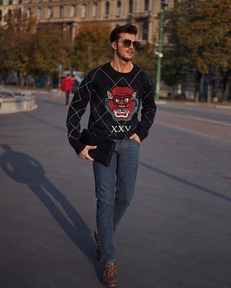 Black Argyle Crew-neck Sweater Outfits For Men: The styling capabilities of a black argyle crew-neck sweater and navy jeans guarantee they will stay on heavy rotation. Complete your outfit with dark brown suede low top sneakers to pull the whole look together.