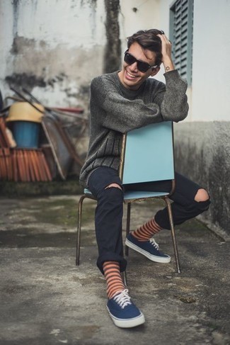 Orange Horizontal Striped Socks Outfits For Men: This laid-back pairing of a charcoal crew-neck sweater and orange horizontal striped socks is a life saver when you need to look good but have no extra time to spare. To give your overall ensemble a more refined feel, why not add navy and white canvas low top sneakers to the mix?