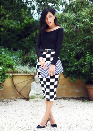 Women's Black Crew-neck Sweater, White and Black Check Pencil Skirt, Black Leather Pumps, White and Blue Chevron Leather Clutch