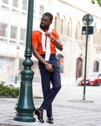 Navy Print Socks Outfits For Men: Pair a white crew-neck sweater with navy print socks to be both modern casual and seriously stylish. Rounding off with black fringe leather loafers is the most effective way to inject a hint of elegance into this look.