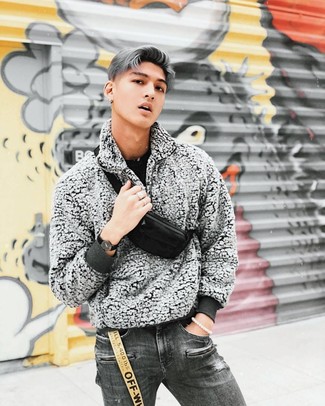 Black Canvas Fanny Pack Outfits For Men: Choose a black crew-neck sweater and a black canvas fanny pack if you're on the lookout for an outfit option for when you want to look laid-back and cool.