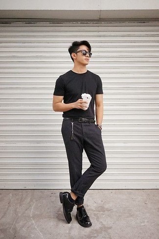 Black No Show Socks Outfits For Men: If you feel more confident in practical clothes, you'll appreciate this casual street style combo of a black crew-neck t-shirt and black no show socks. Serve a little mix-and-match magic by finishing off with a pair of black leather derby shoes.