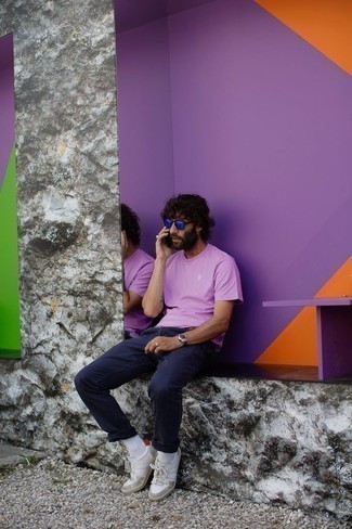 Blue Sunglasses Outfits For Men: For an off-duty outfit, team a pink crew-neck t-shirt with blue sunglasses — these two items go nicely together. Up the classiness of this getup a bit by slipping into a pair of white leather low top sneakers.