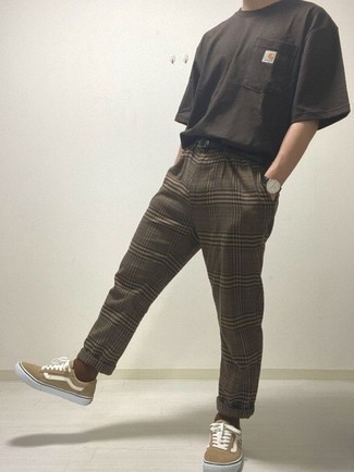 Brown Plaid Chinos Outfits: When the situation permits casual styling, you can easily dress in a dark brown crew-neck t-shirt and brown plaid chinos. This outfit is complemented really well with a pair of tan canvas low top sneakers.