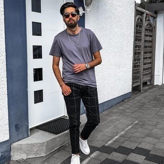Light Violet Crew-neck T-shirt Outfits For Men: A light violet crew-neck t-shirt and black check chinos have become an essential pairing for many sartorial-savvy guys. Now all you need is a pair of white canvas low top sneakers.