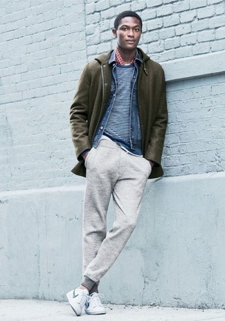 Grey Sweatpants Winter Outfits For Men: 