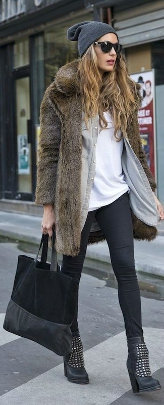 Brown Fur Coat Outfits: 