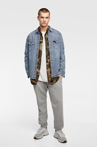 Light Blue Denim Shirt with Sneakers Outfits For Men: 