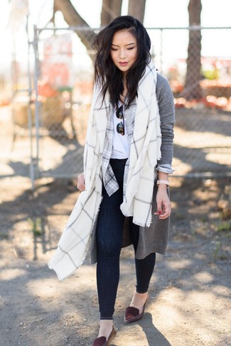 Beige Check Scarf Outfits For Women: 