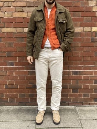 Beige Suede Desert Boots Outfits: 