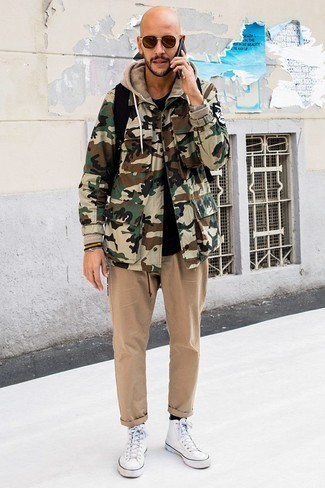 Beige Fleece Hoodie Outfits For Men: 