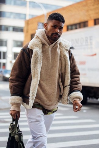 Brown Shearling Jacket Outfits For Men: 