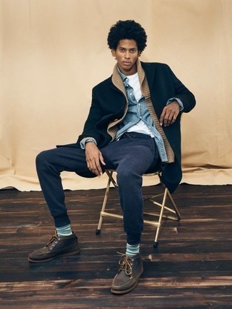 Overcoat with Desert Boots Outfits: 