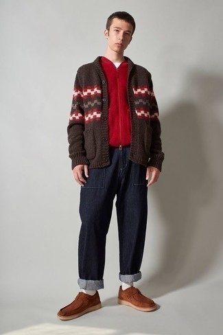 Red Fleece Gilet Outfits For Men: 