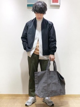 Charcoal Canvas Tote Bag Outfits For Men: 