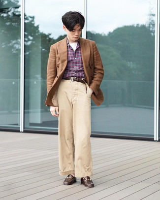 Beige Chinos with Dark Brown Leather Loafers Outfits: 
