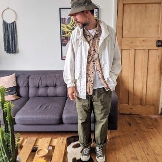 Olive Bucket Hat Outfits For Men: 