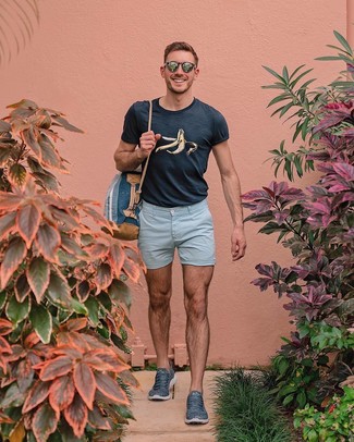 Navy Canvas Backpack Outfits For Men: A black print crew-neck t-shirt and a navy canvas backpack are a perfect combination to rock on weekend days. Finish off this look with a pair of grey athletic shoes to serve a little mix-and-match magic.