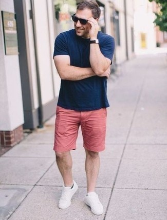 Hot Pink Shorts with White and Red Sneakers Outfits For Men (25 ideas &  outfits)