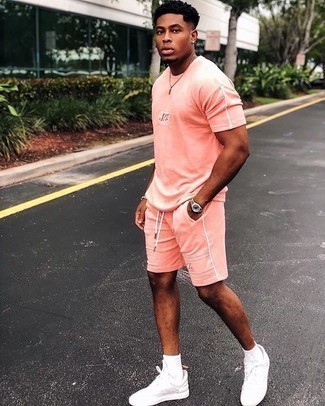 Pink Shorts with White Leather Low Top Sneakers Outfits For Men (6 ideas &  outfits)