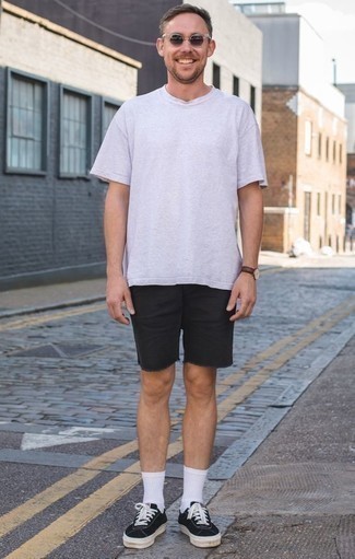 Homme Denim Shorts With Raw Hem In Slim Fit