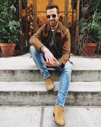 Blue Skinny Jeans with Tan Suede Chelsea Boots Outfits For Men: 
