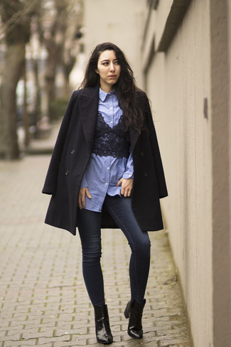 Black Coat with Black Leather Ankle Boots Smart Casual Summer Outfits: 
