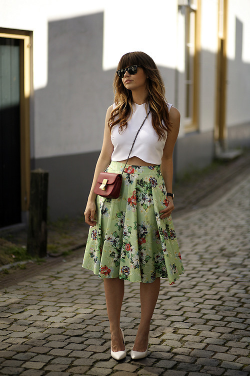 How to Wear a Floral Midi Skirt (15 looks) | Women's Fashion