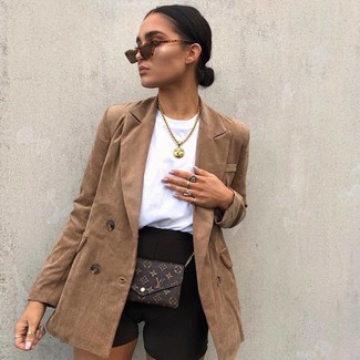 Brown Blazer Outfits For Women: 
