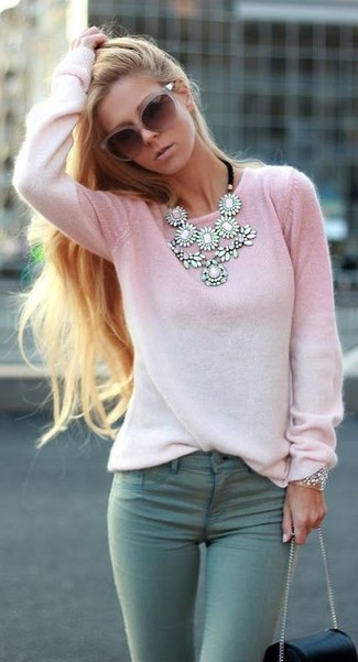 Pink Necklace Outfits: 