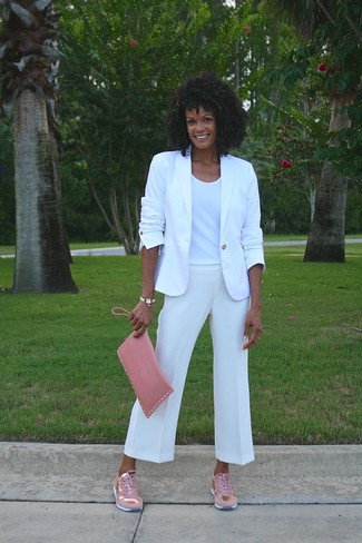 White Culottes Outfits After 40: 