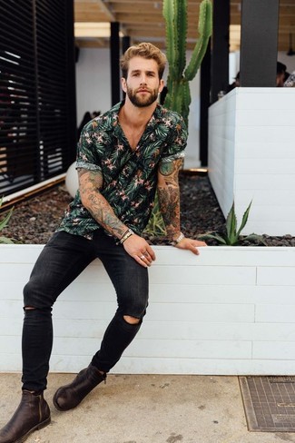 Dark Green Floral Short Sleeve Shirt with Black Ripped Skinny Jeans Outfits For Men: 