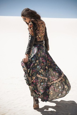 Black Floral Maxi Dress Outfits: 