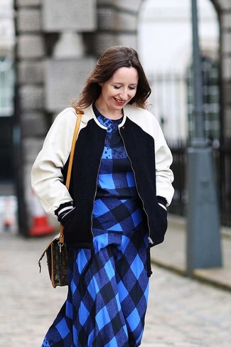 Navy Plaid Casual Dress Outfits: 