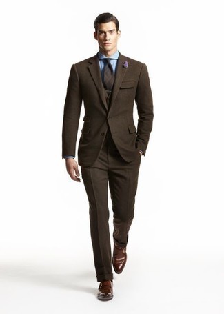 Dark Brown Plaid Tie Outfits For Men: 