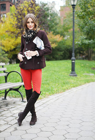 Brown Pea Coat Outfits For Women: 