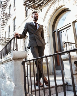 Dark Brown Suit Outfits: This combination of a dark brown suit and a white dress shirt is a never-failing option when you need to look really elegant. If you're hesitant about how to round off, complete your look with a pair of brown leather oxford shoes.