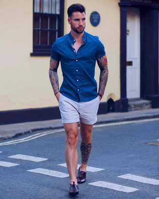 Blue Denim Short Sleeve Shirt Outfits For Men: 