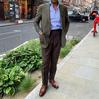 Dark Brown Leather Derby Shoes Dressy Outfits: This pairing of a dark green blazer and dark brown dress pants is a solid bet when you need to look incredibly classy. If not sure as to what to wear in the shoe department, stick to a pair of dark brown leather derby shoes.
