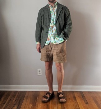 Dark Brown Leather Sandals Outfits For Men: Such items as a dark green cotton blazer and tan shorts are an easy way to infuse a hint of rugged elegance into your current styling arsenal. A pair of dark brown leather sandals easily boosts the cool of this ensemble.