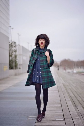 Dark Green Plaid Coat Cold Weather Outfits For Women: This is undeniable proof that a dark green plaid coat and a navy polka dot shirtdress are awesome when teamed together in a casual outfit. Finishing off with a pair of burgundy leather oxford shoes is a surefire way to add a little fanciness to this outfit.