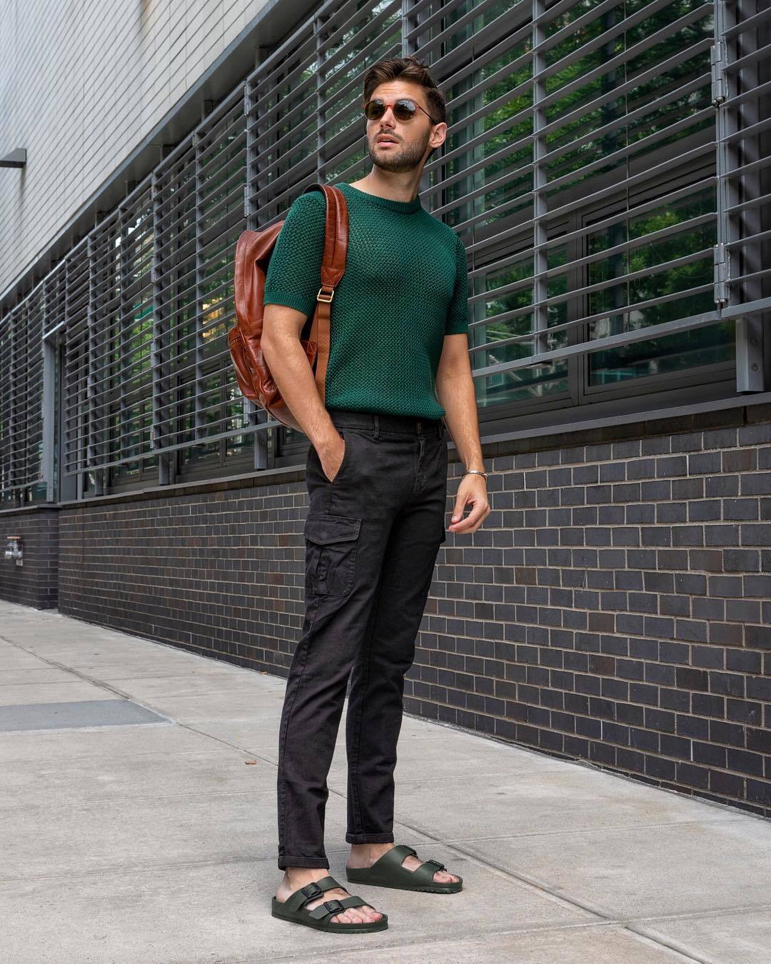 Black Cargo Pants with Dark Green Shirt Outfits (4 ideas & outfits) |  Lookastic