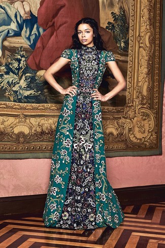 500+ Dressy Spring Outfits For Women: You can be sure you'll look outrageously gorgeous in a dark green floral evening dress. The much awaited the spring season calls for cool ensembles just like this one.